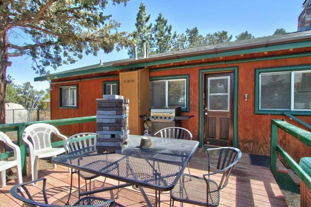 Вилла Los Osos Cozy Cabin With Private Spa And Bbq Биг Бэар Лейк Экстерьер фото