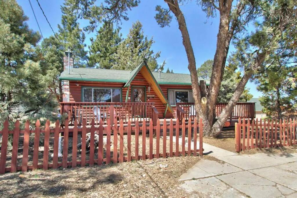 Вилла Los Osos Cozy Cabin With Private Spa And Bbq Биг Бэар Лейк Экстерьер фото