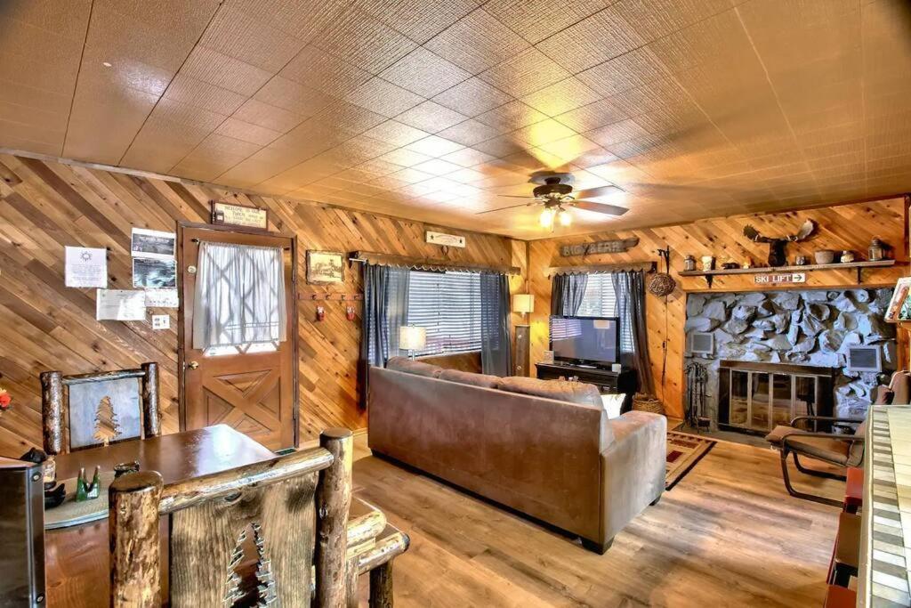 Вилла Los Osos Cozy Cabin With Private Spa And Bbq Биг Бэар Лейк Экстерьер фото